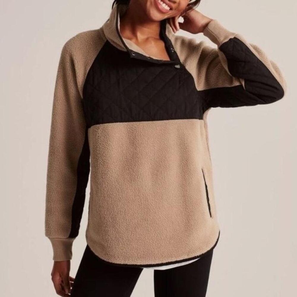 Abercrombie fitch sherpa quarter sweater